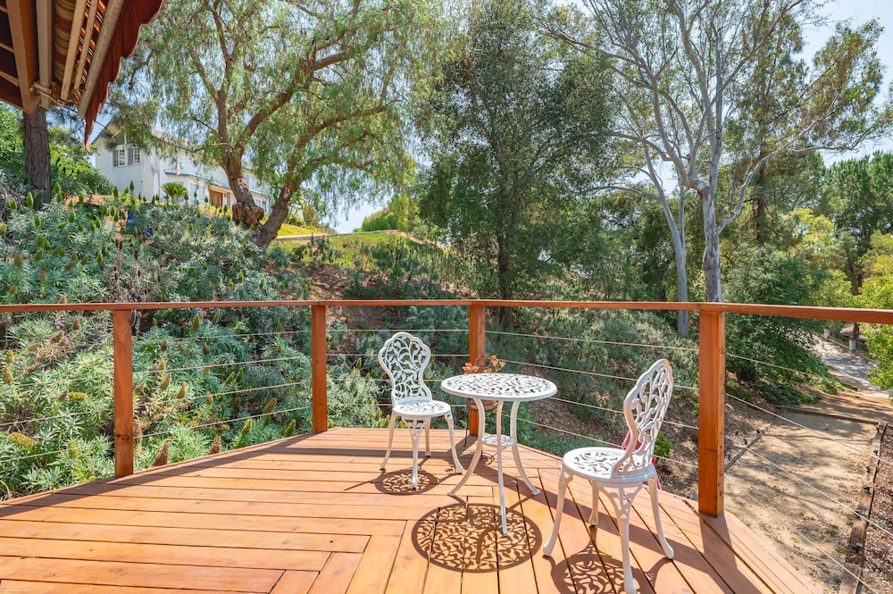 Mountain View Family Retreat w Game Room Scenic Decks