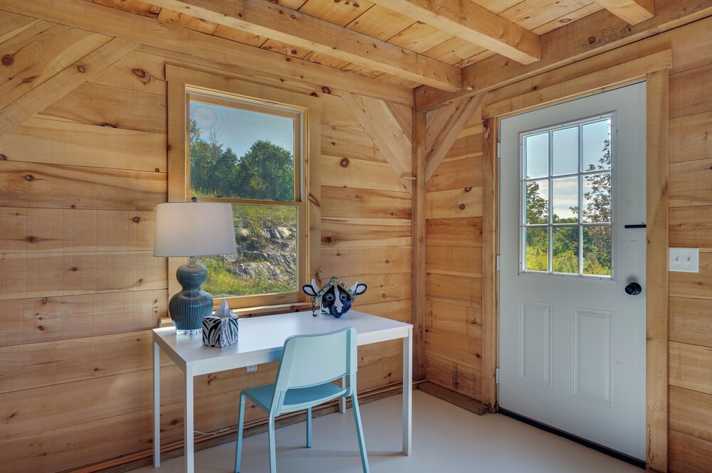 Unplug, Unwind & Explore: Remote Vermont Cabin