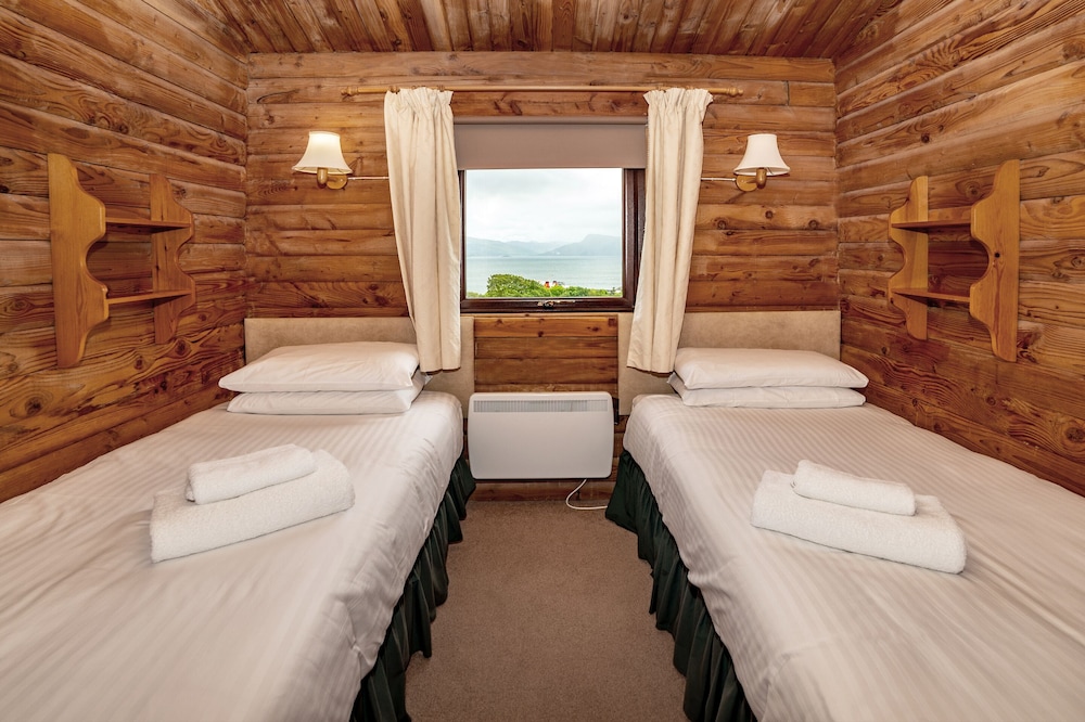 Armadale Castle Cabins