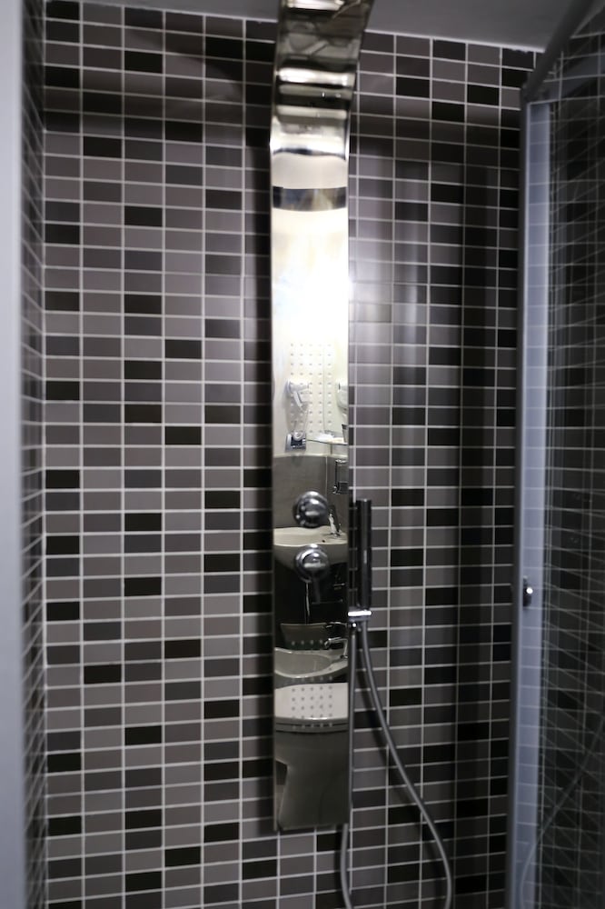 Mirko Luxury Inn