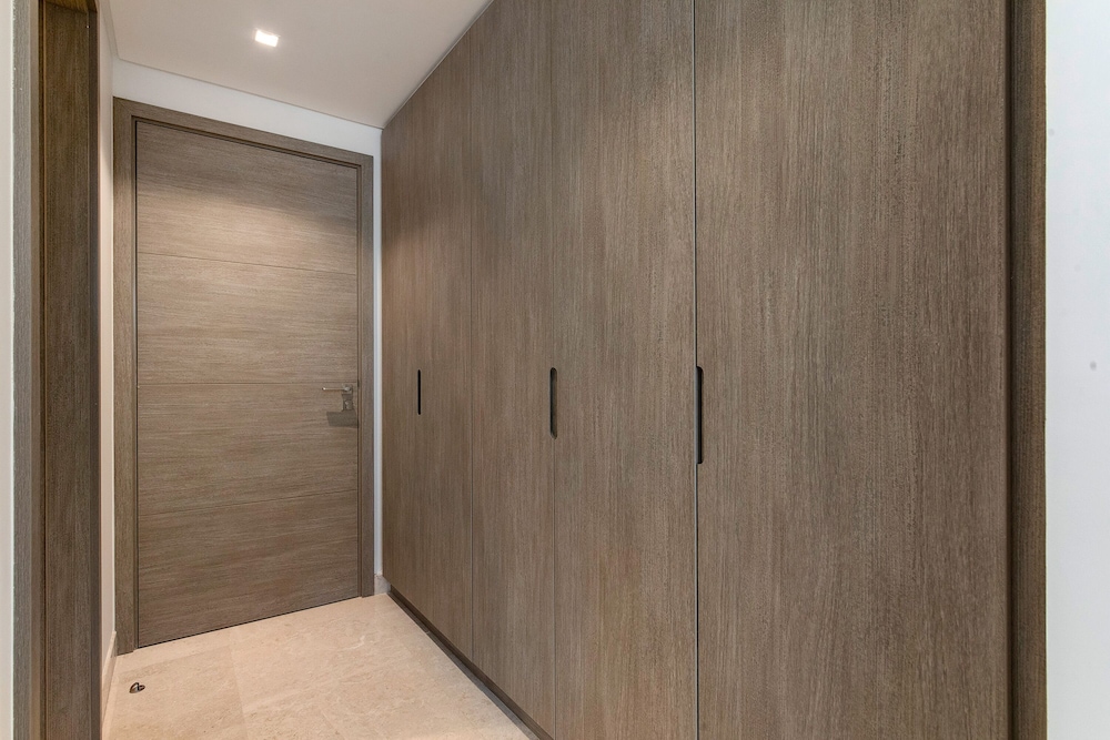 Luxe 3BR with Burj Khalifa view