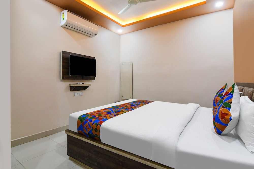 Fabhotel Cookwell