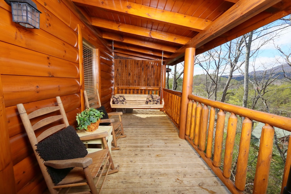 Wild Adventures - One Bedroom Cabin