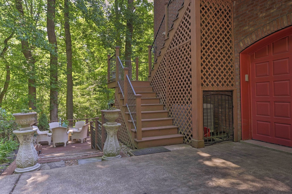 Quiet Getaway w/ Deck: 18 Mi to Downtown Baltimore