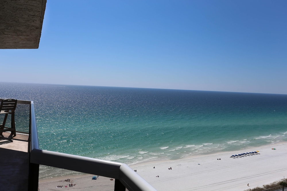 Surfside 1210 2 Bedroom Apartment by BnD