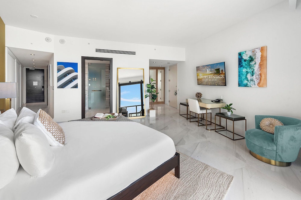 Luxury Vacation Rentals in South Beach by LRMB