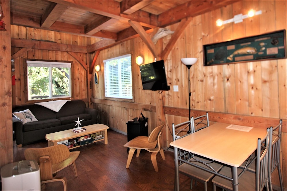 Black Bear Cottage - Image 3