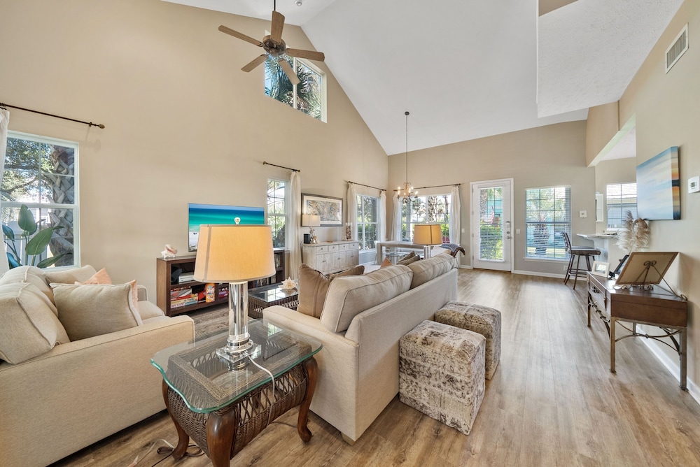 Blue Palm 3 Bedroom Home