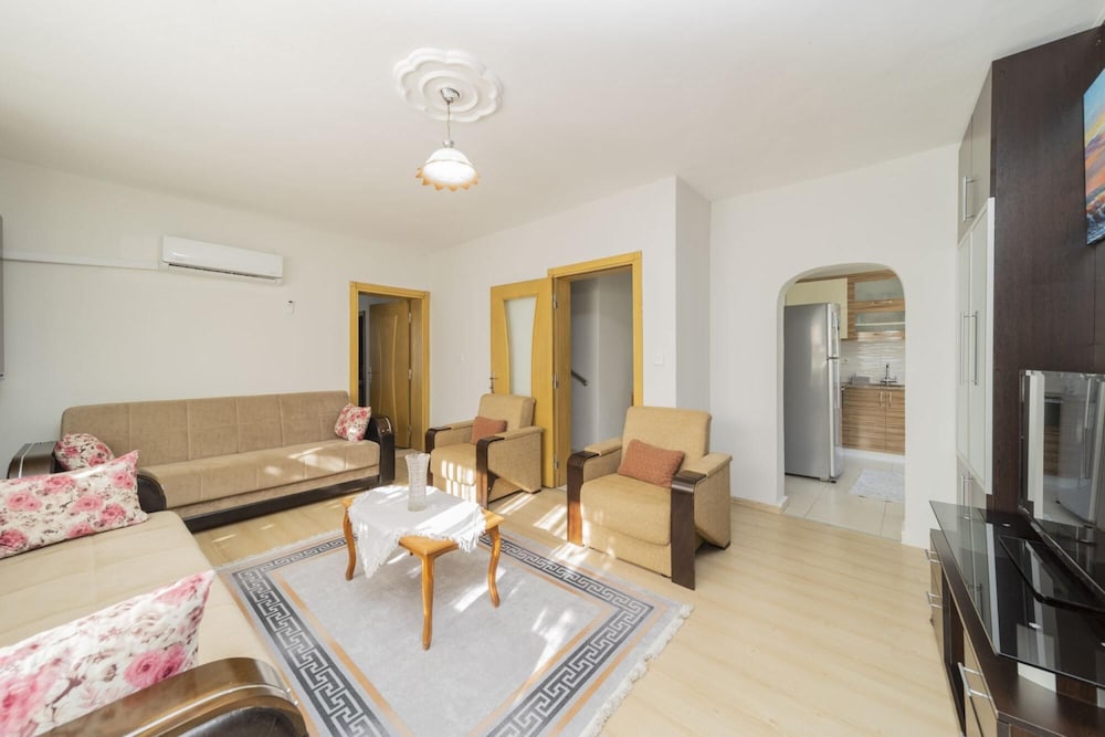 Duplex Private Villa With Garden in Antalya Kemer