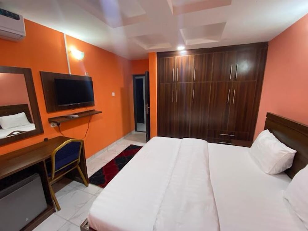 Amanda Apartment and Suites