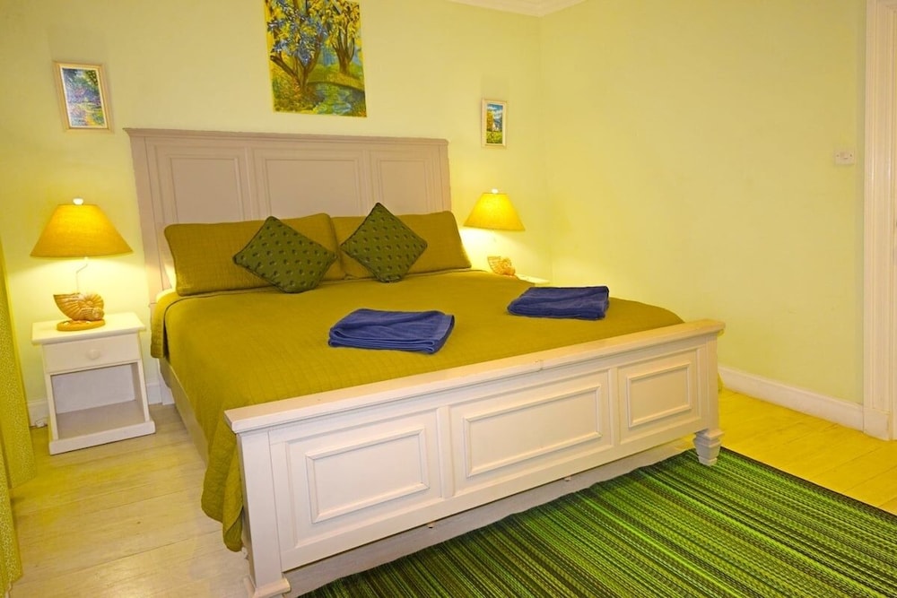 Arcadia by Blue Sky Luxury view 3