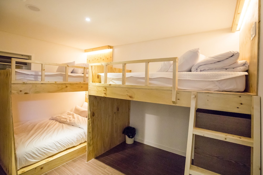 Step Inn Myeongdong 1 4