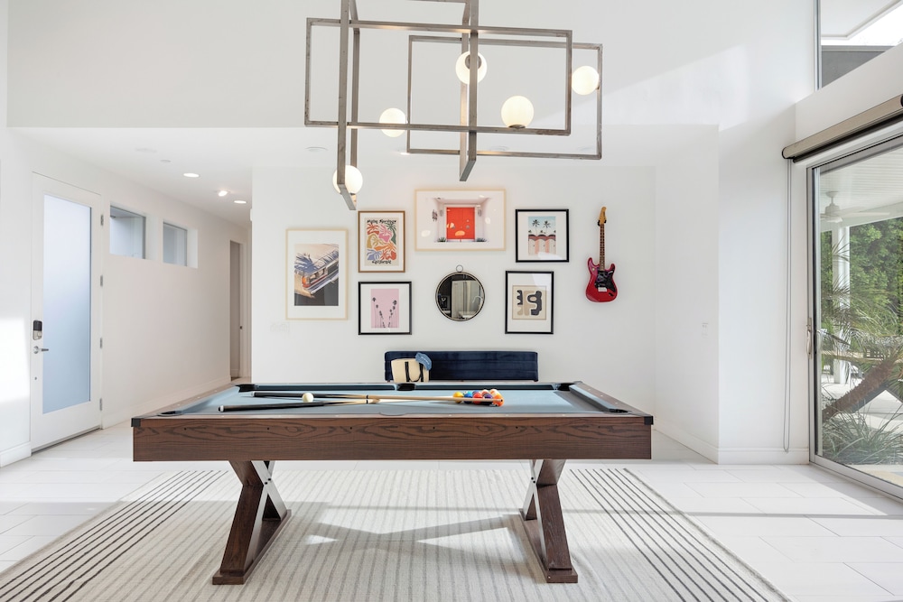 The Polo Villas by AvantStay – Modern Oasis Near Empire Polo Club