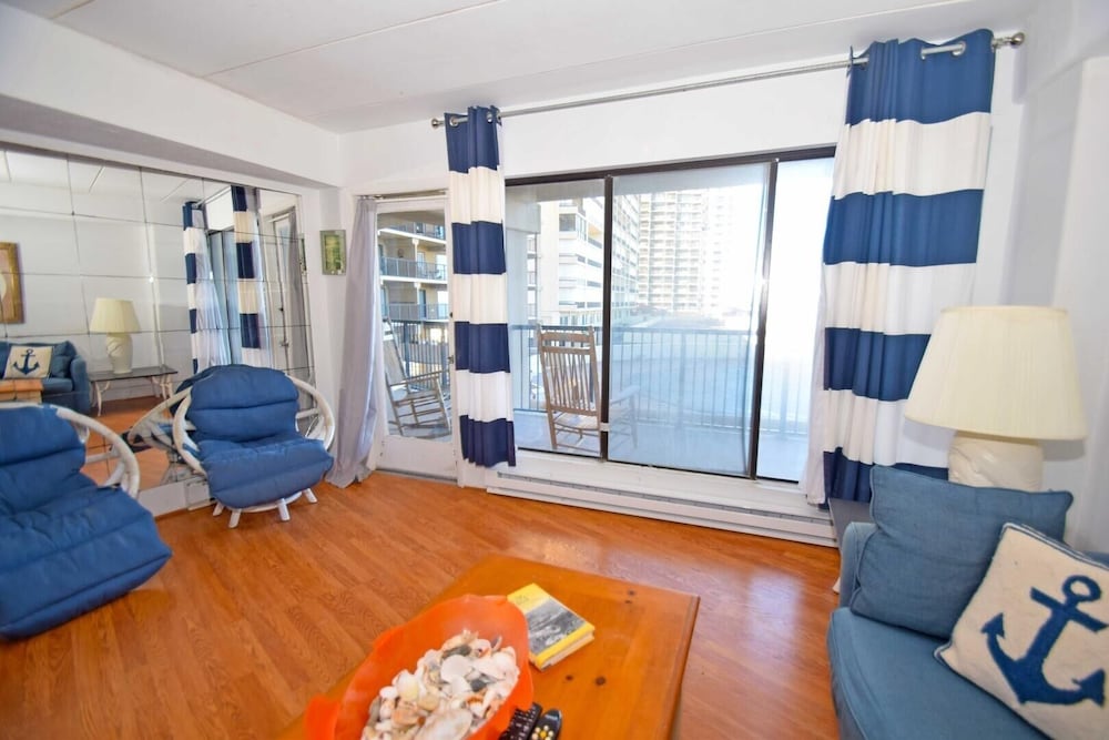 High Point South 1G - 1 Br Condo