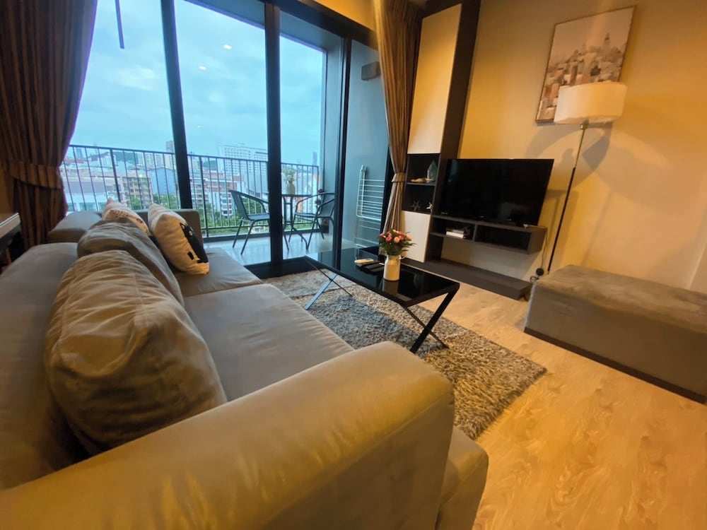 2 Bed Room At Excellent Location - Best In Class