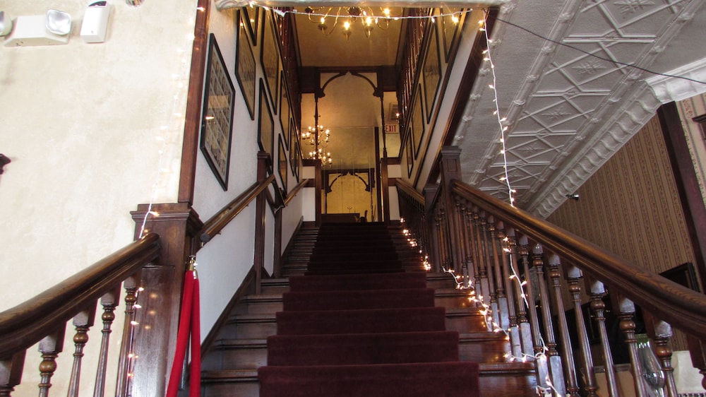 The Historic Argo Hotel