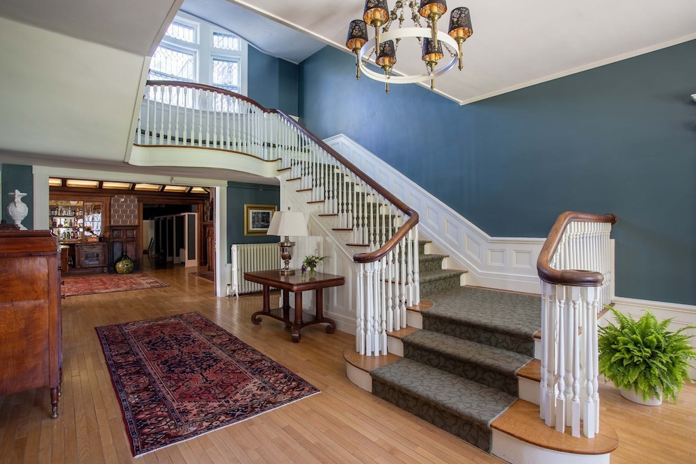 The Hartness House