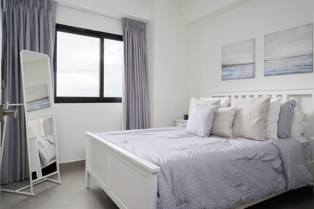 Escape to Santo Domingo 2-bedroom Oasis in the Heart of the City