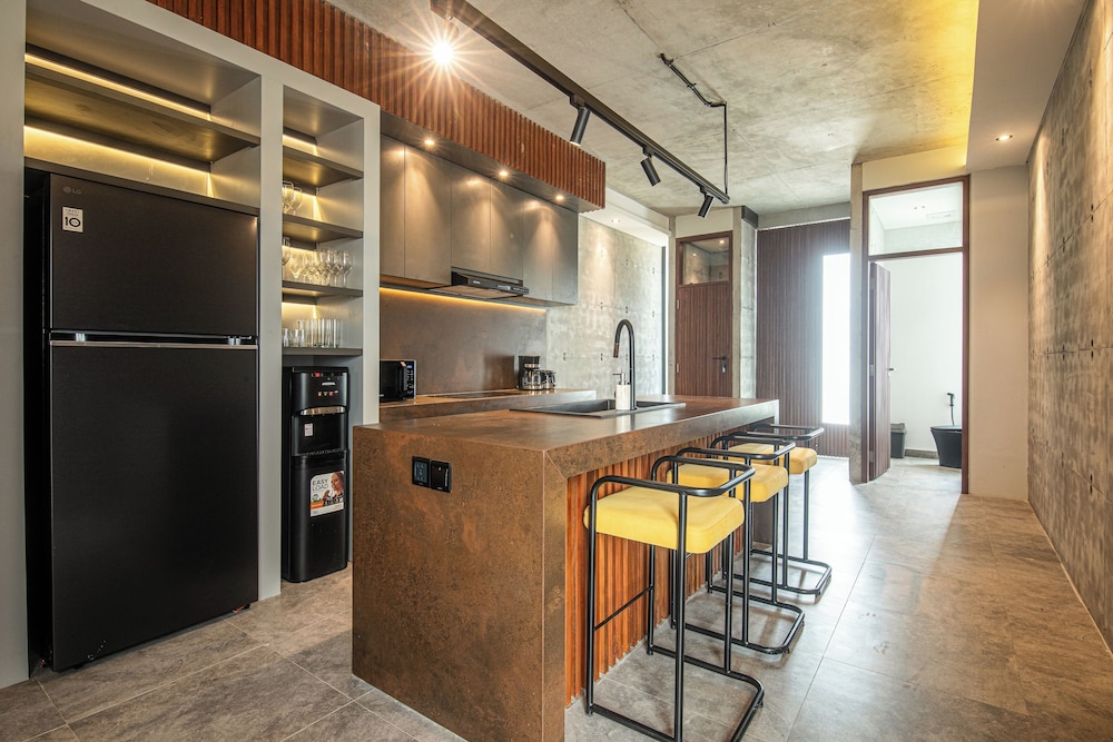 C La Villa Modern 4br Villa Canggu Beach 5mins