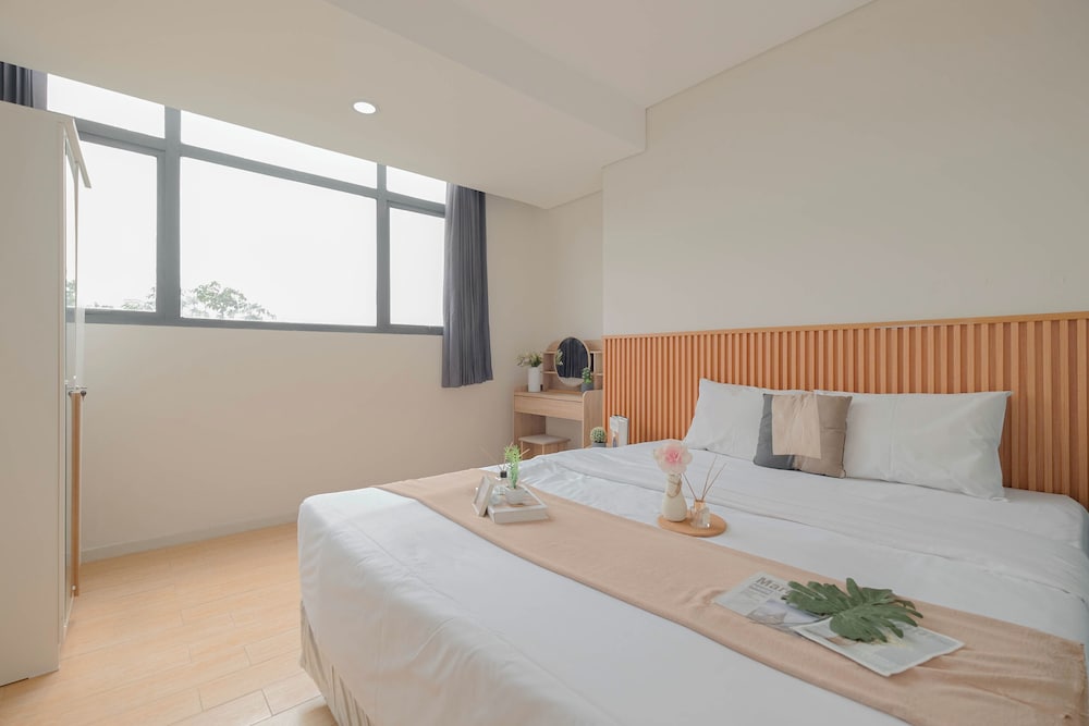 Spacious 3Br At Daan Mogot City Apartment
