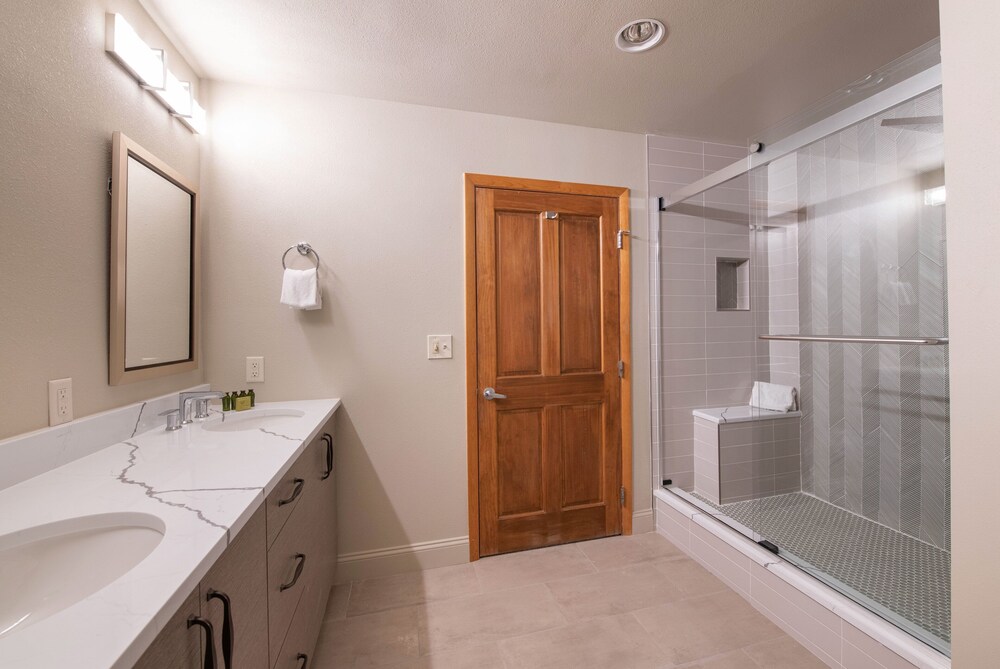 Winter Park CO Condos - Zephyr Mountain Lodge