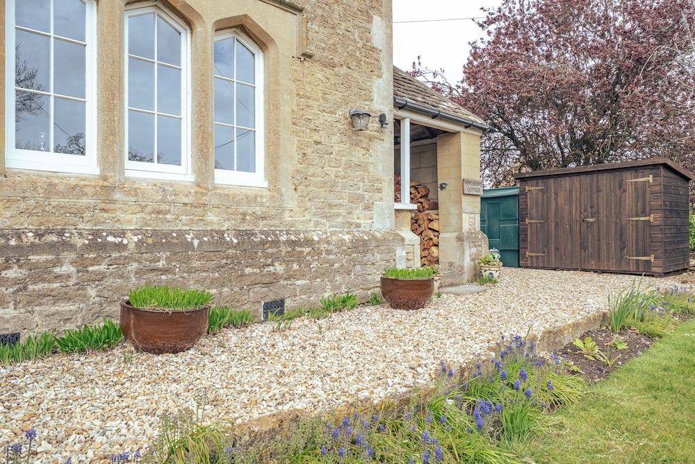 Herdsman's Cottage - 3BD in Wiltshire