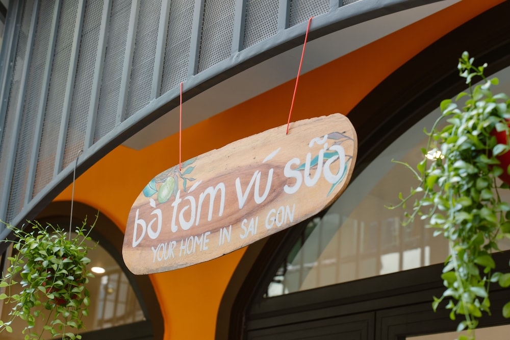 Ba Tam Vu Sua