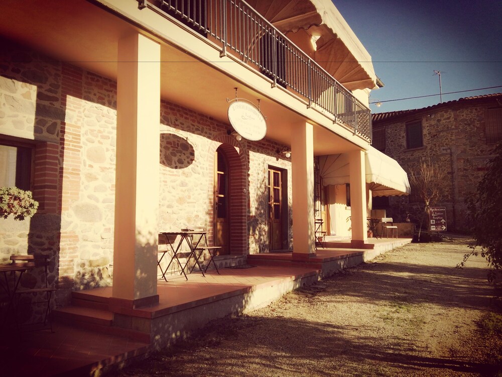 Photo 42