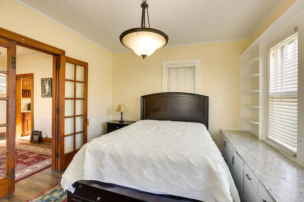 Quaint Omaha Home < 5 Mi to Downtown! view 5