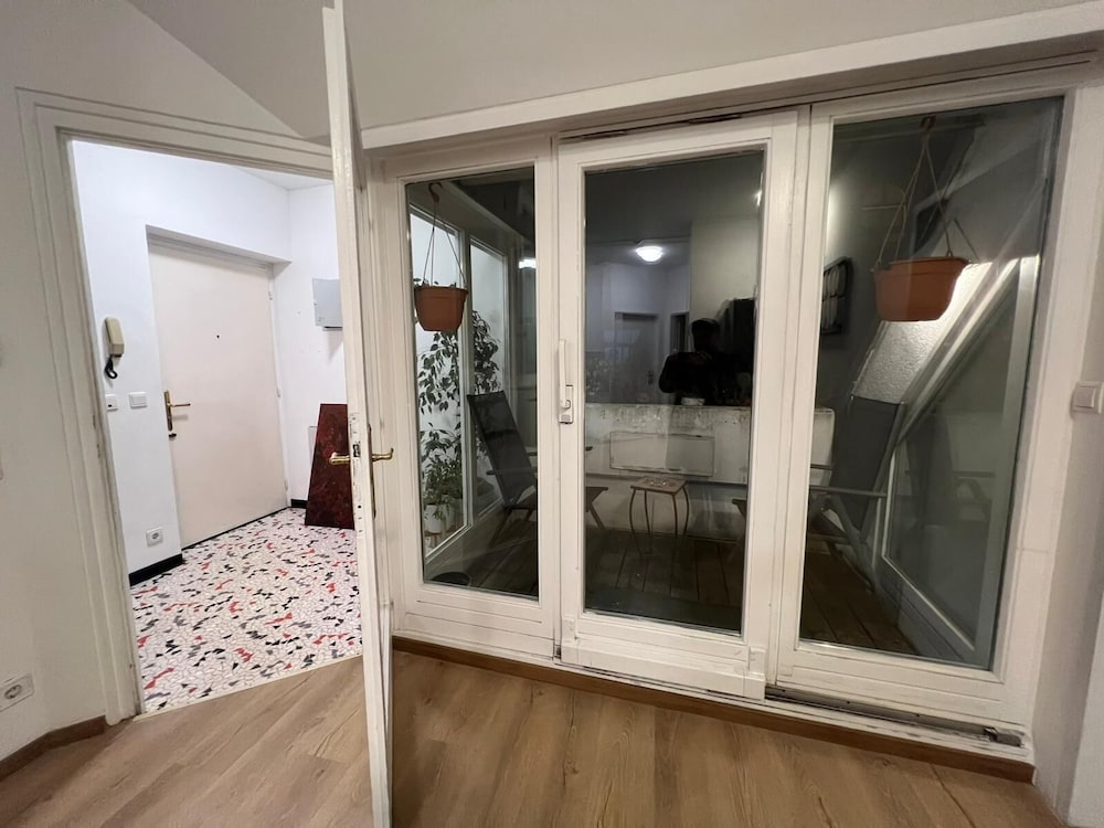Cozy Room With Balcony Near Rennweg