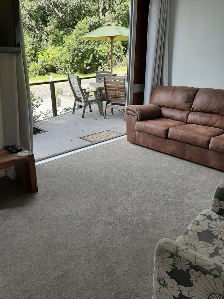 Ohiwa Beach Apartments Motel