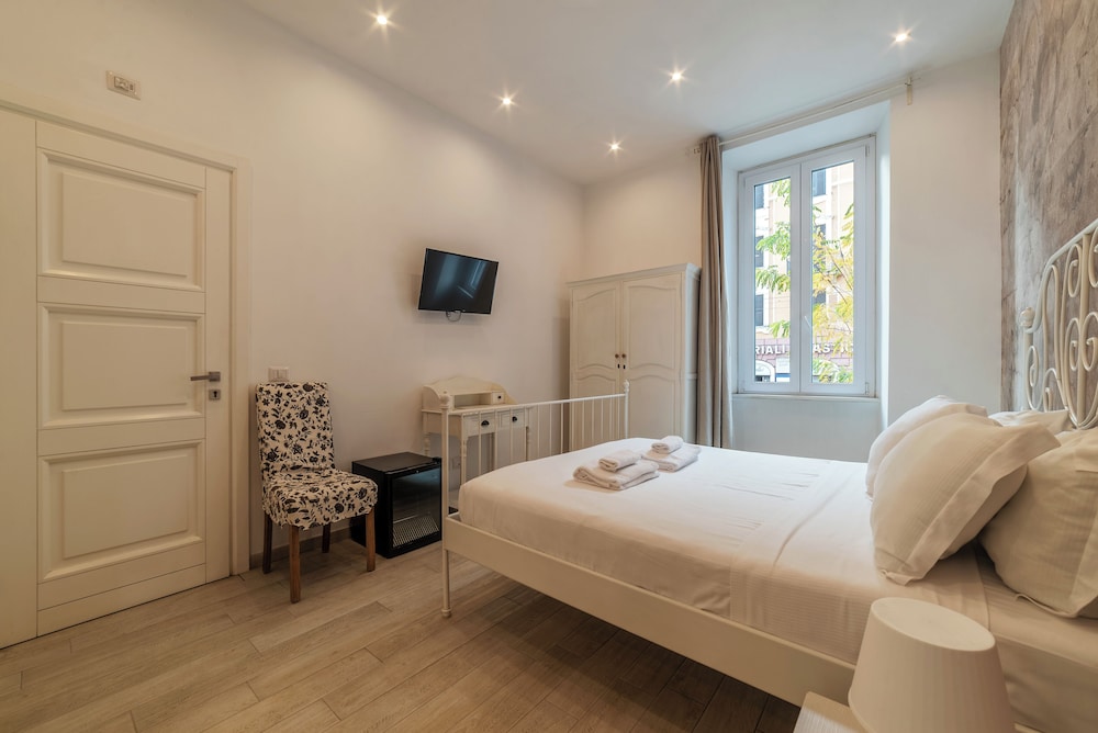 Major 93 Guesthouse