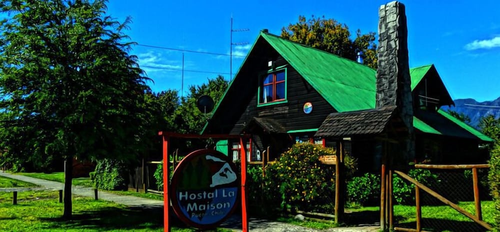 Hostal La Maison