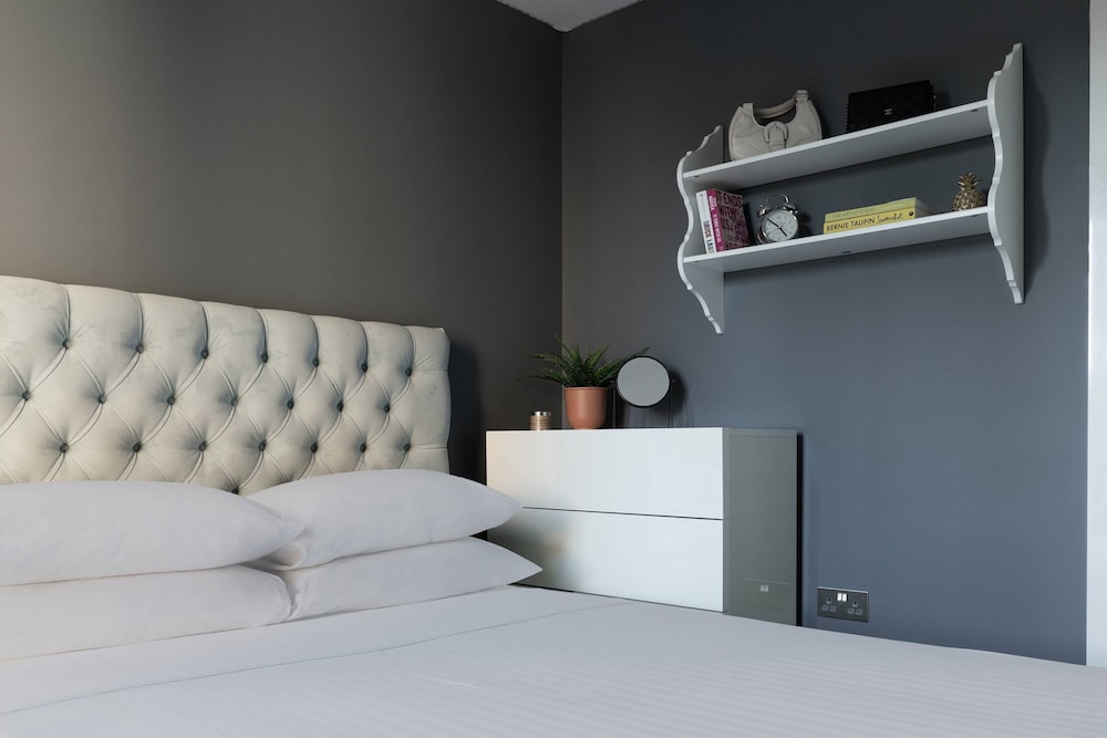 Prince of Wales Road III by Onefinestay