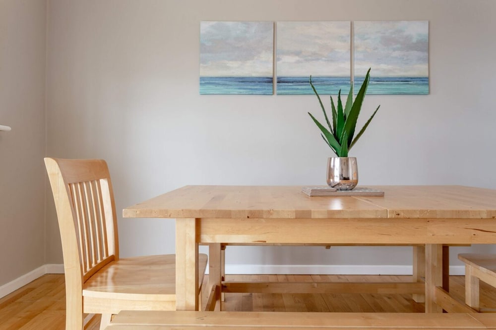 Bright, Modern One-bed With Stunning View of Thames