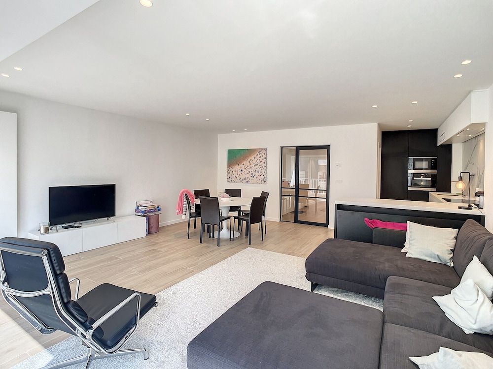 Apartment in Seaside Bliss
