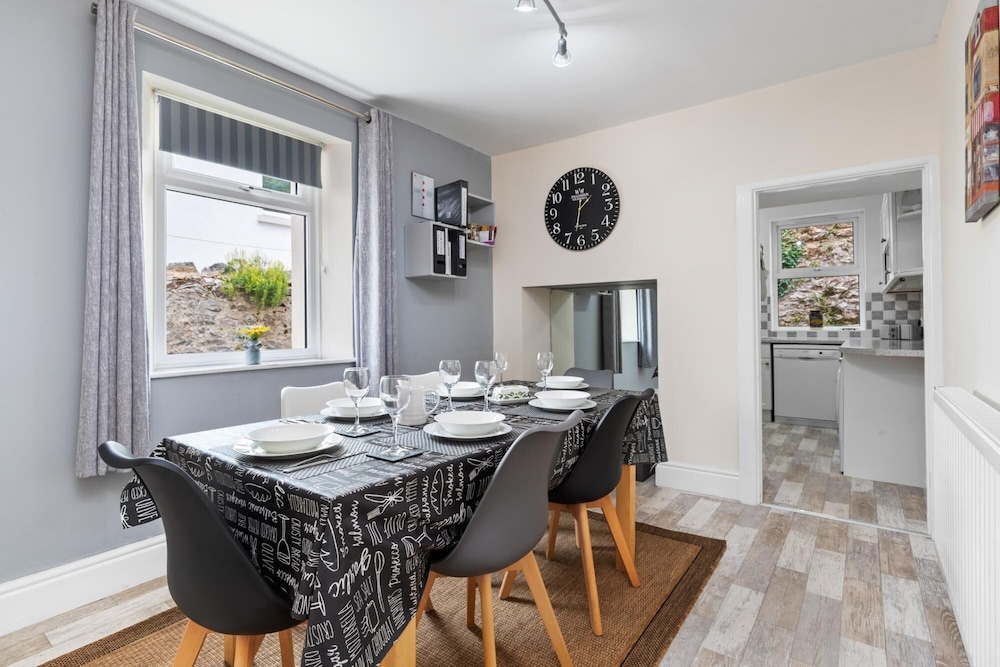 Penlan - Close to Town and Beaches