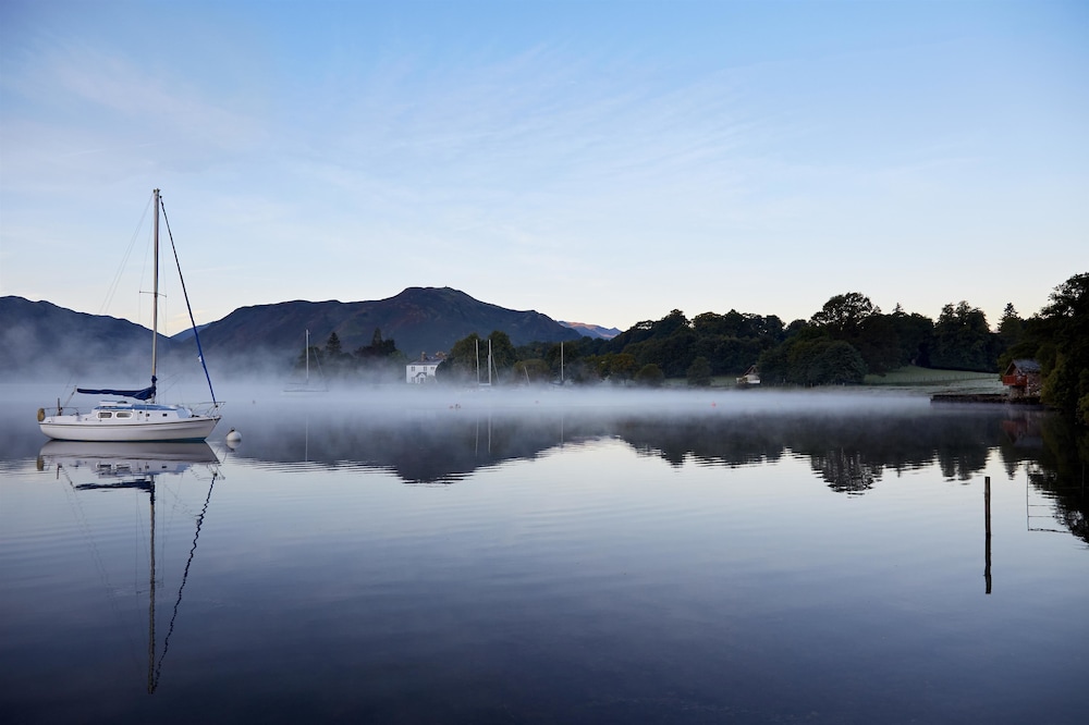 Penrith Vacations - Macdonald Leeming House - Property Image 58