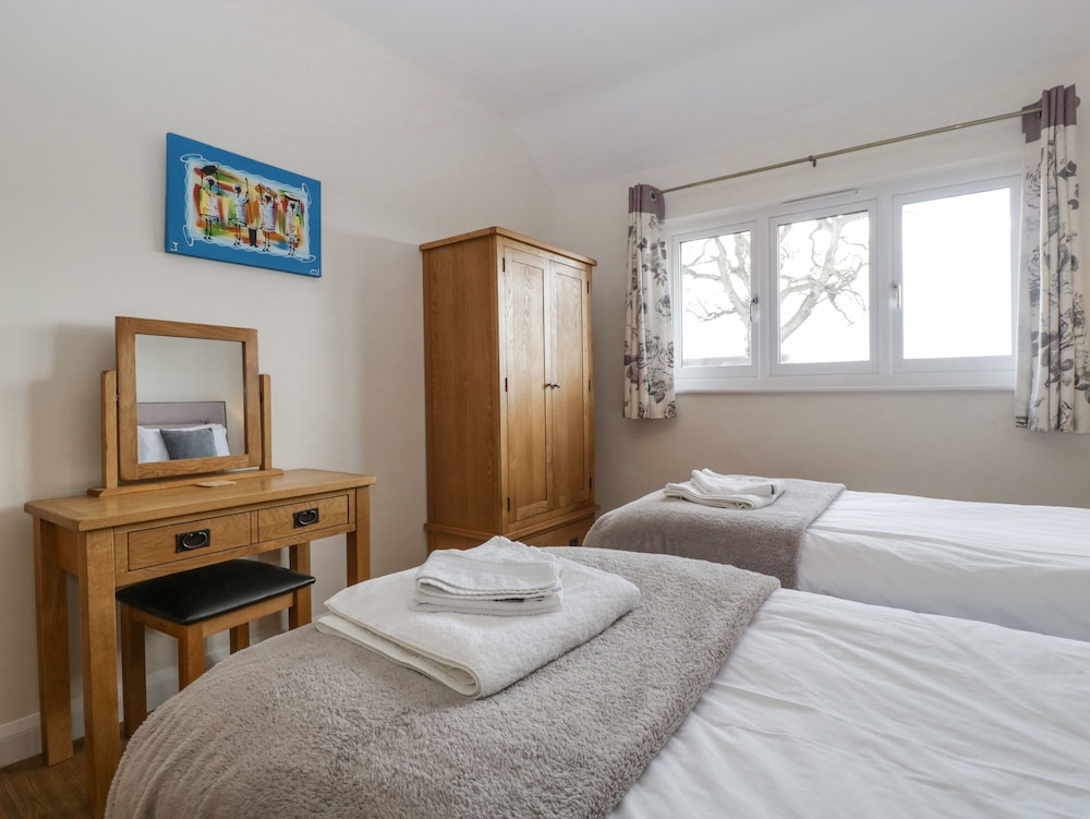 Yeovil Vacations - Rectory Farm Lodge - Property Image 4