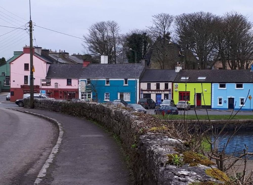 Studio Apartment Sleeps up to 4 Guests in Kinvara