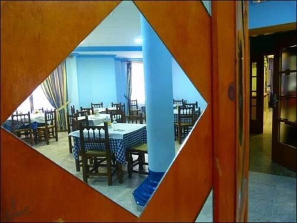 Hostal Vadillo view 4