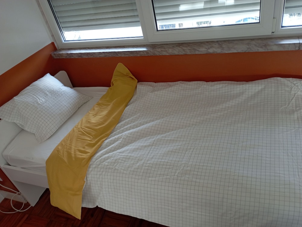 HOME CARRICHE