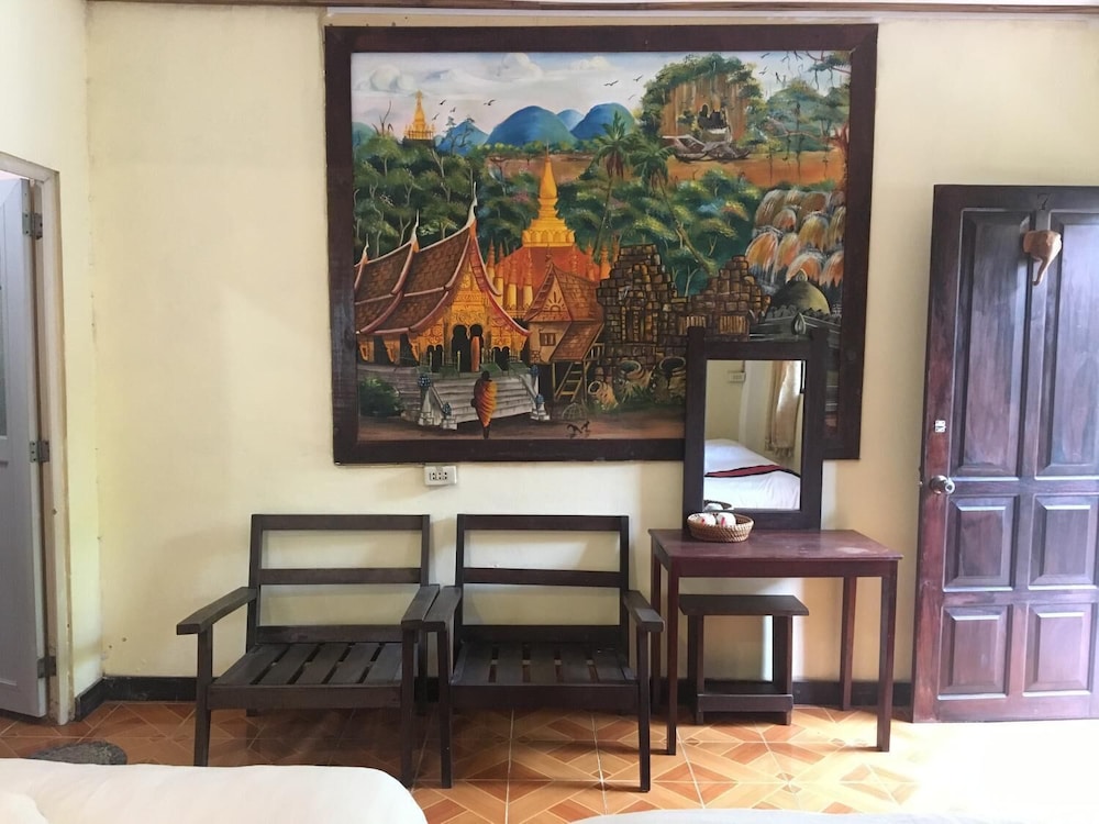 Manotemple house view 3