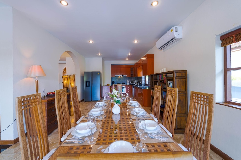 Lovely 3BR Villa in good Location CV3MA