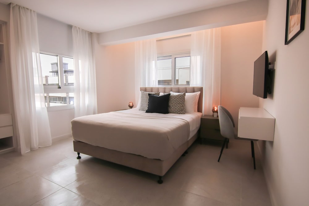 Limassol Vacations - Phaedrus Living: Limassol Seaside Residences 05 - Property Image 1
