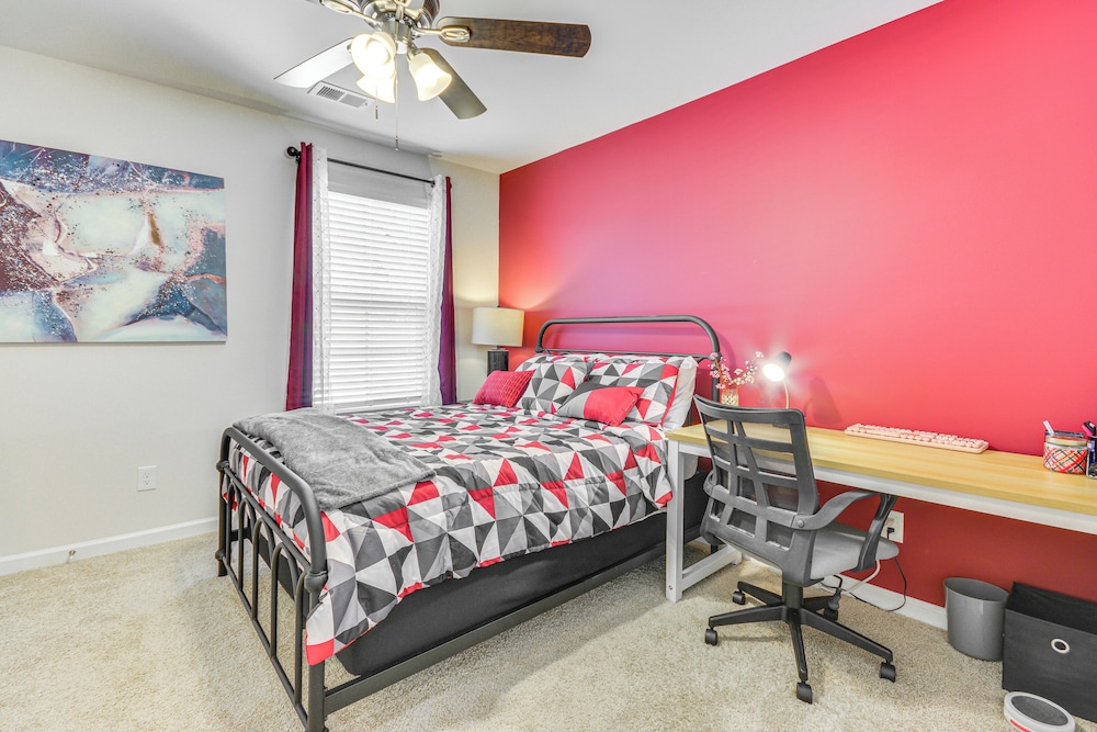 9 Mi to Old Salem: Spacious Family Home w/ Yard!