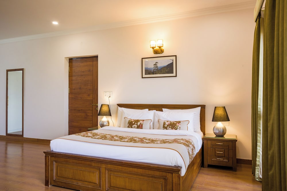 Alaya Stays Captains Nest 3 BHK Retreat With Garden & Scenic Views
