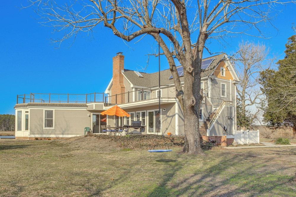 Riverfront Gem w/ Fire Pit in Eden