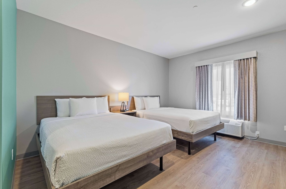 ECHO Suites Extended Stay by Wyndham Houston Katy West