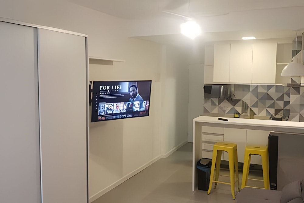 Studio Copacabana a 100 metros da Praia
